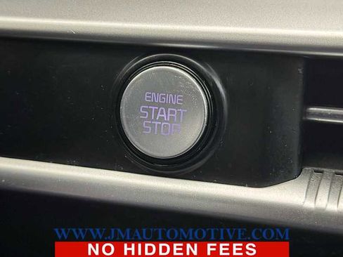 Used 2023 Kia K5 LXS image 38