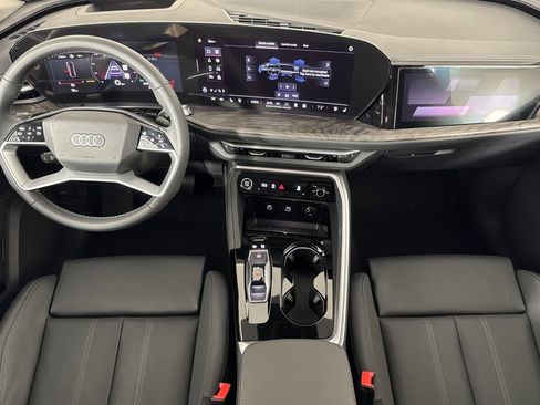 New 2025 Audi Q5 Prestige image 12