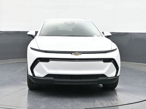 New 2026 Chevrolet Equinox EV LT FWD image 22