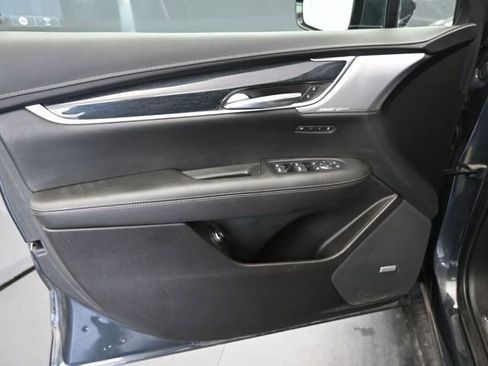 Used 2023 Cadillac XT5 Premium Luxury w/ Technology Package image 17