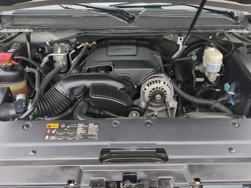 Used 2011 GMC Yukon SLE image 30