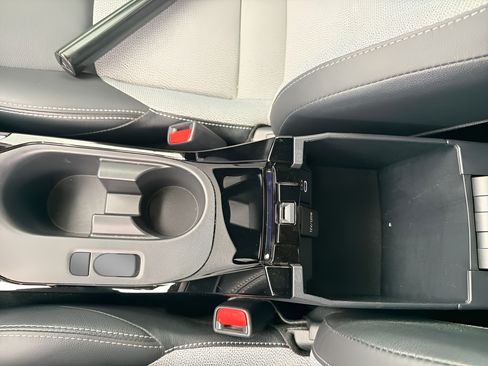 Used 2025 Toyota Corolla XSE FWD image 40