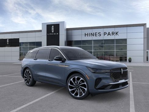 New 2026 Lincoln Nautilus Black Label AWD/4WD image 7