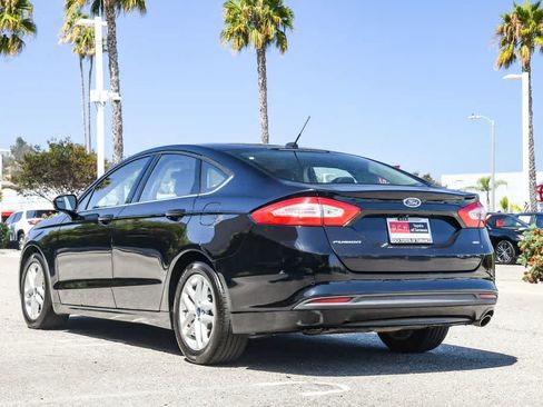 Used 2016 Ford Fusion SE FWD image 7