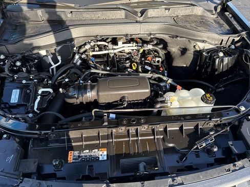 Used 2022 Ford Explorer XLT w/ Equipment Group 202A image 26