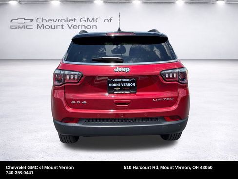 Used 2026 Jeep Compass Limited AWD/4WD image 9