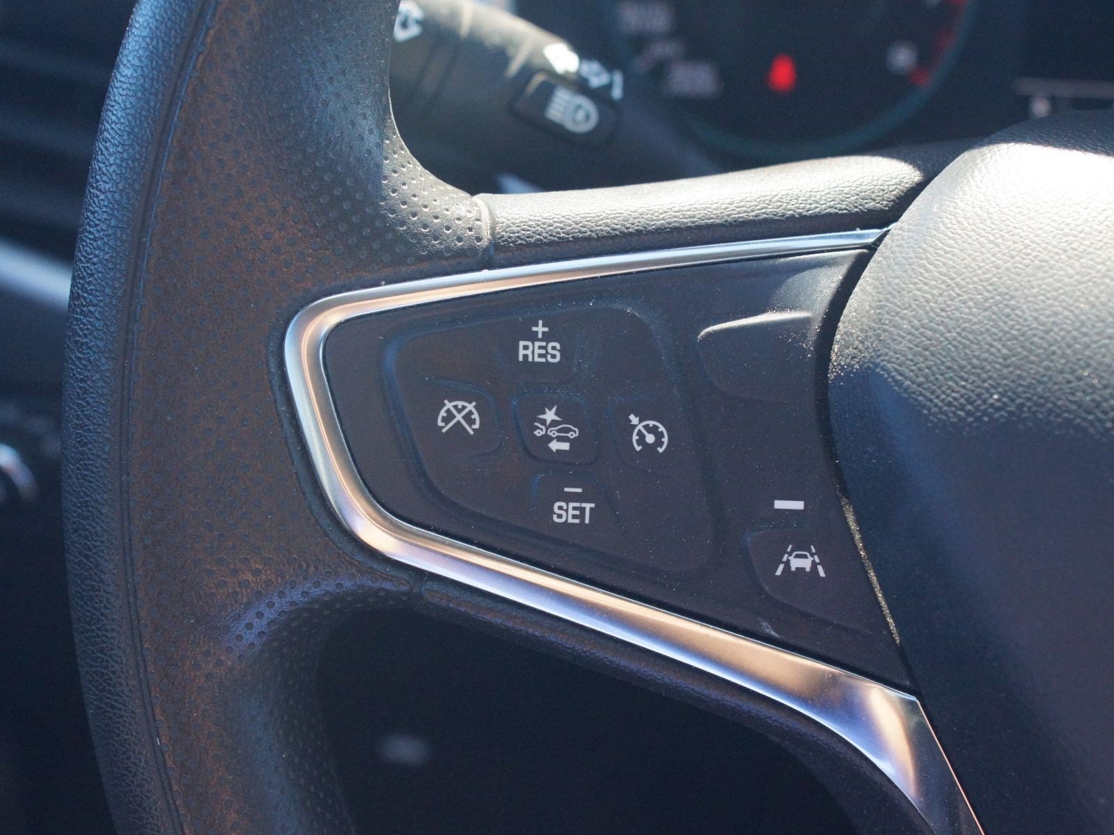 Used 2024 Chevrolet Malibu LT FWD image 9