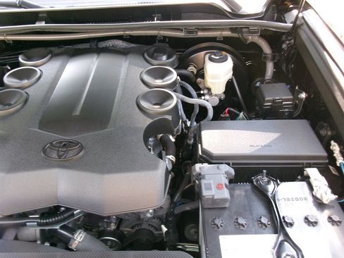 Used 2024 Toyota 4Runner Limited RWD image 50