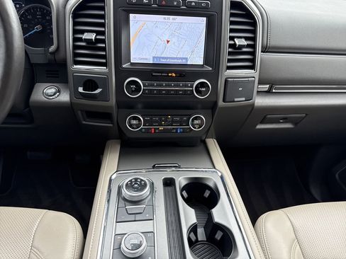 Used 2021 Ford Expedition XLT AWD/4WD image 13