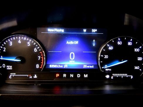 Used 2020 Ford Explorer XLT w/ Equipment Group 202A AWD/4WD image 23
