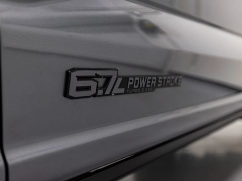 Used 2024 Ford F250 Platinum AWD/4WD image 13