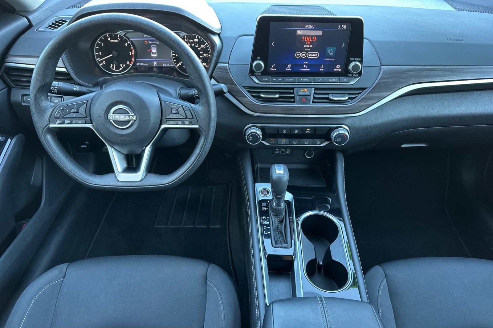 Used 2023 Nissan Altima 2.5 SV FWD image 16
