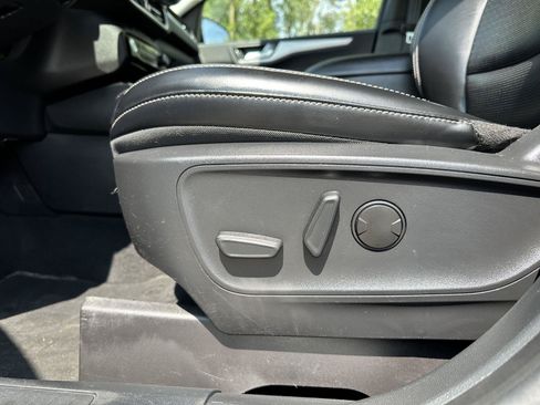 Used 2024 Ford Escape Platinum AWD/4WD image 13