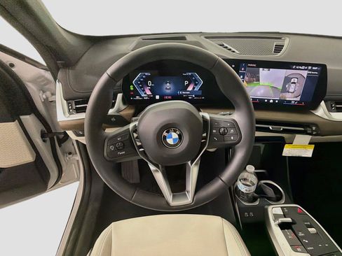New 2026 BMW X1 xDrive28i w/ Technology Package AWD/4WD image 10