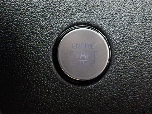 Certified 2023 Kia Sorento S FWD image 22