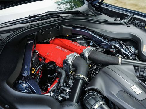 Used 2026 Ferrari Roma Spider RWD image 29