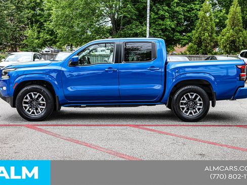 Used 2024 Nissan Frontier SL w/ Technology Package RWD image 9
