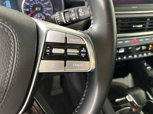 Used 2022 Kia Telluride S image 16