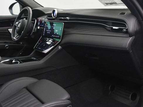 New 2025 Maserati Grecale Modena image 19