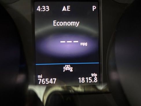 Used 2021 Volkswagen Tiguan SE image 22