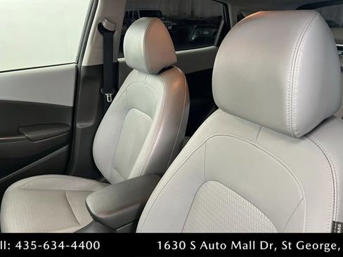 Used 2021 Hyundai Kona Ultimate image 16