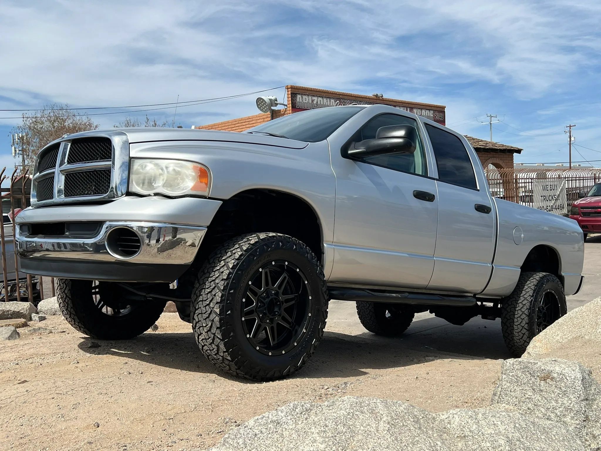 Used 2005 Dodge Ram 2500 Truck SLT AWD/4WD image 2