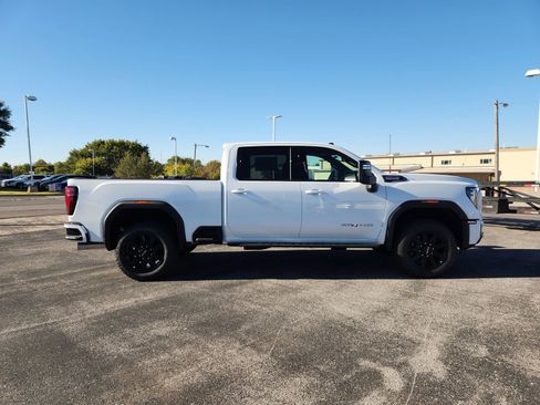 New 2026 GMC Sierra 2500 AT4 w/ AT4 Premium Plus Package image 7