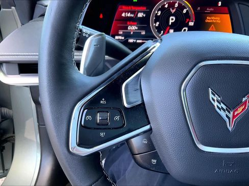 Used 2022 Chevrolet Corvette Stingray Coupe w/ 1LT RWD image 21