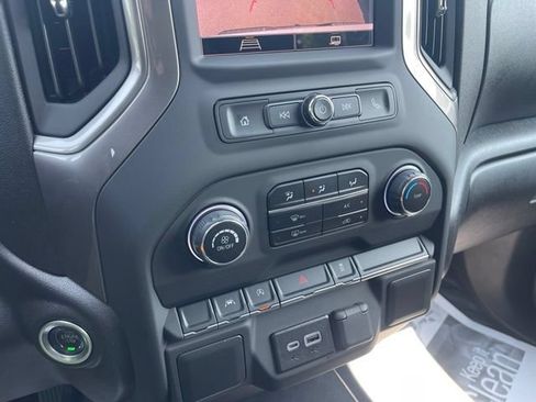 Used 2025 Chevrolet Silverado 1500 W/T w/ WT Value Package AWD/4WD image 31