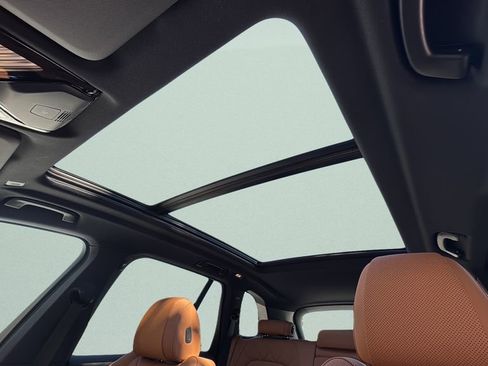 New 2026 BMW X5 xDrive50e image 16