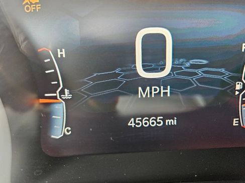 Used 2025 Jeep Compass Limited AWD/4WD image 16