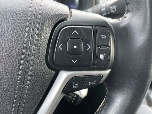 Used 2018 Toyota Highlander Plus image 32
