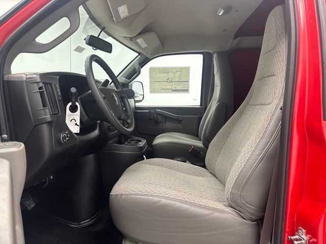 New 2026 Chevrolet Express 3500 w/ Driver Convenience Package RWD image 20