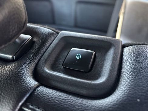 Used 2020 Ford Explorer ST w/ ST Street Pack image 21