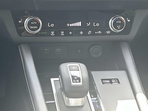 New 2026 Nissan Rogue SL AWD/4WD image 25
