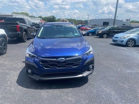 Used 2024 Subaru Crosstrek 2.0i Premium AWD/4WD image 2