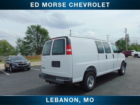New 2025 Chevrolet Express 3500 w/ Driver Convenience Package image 6