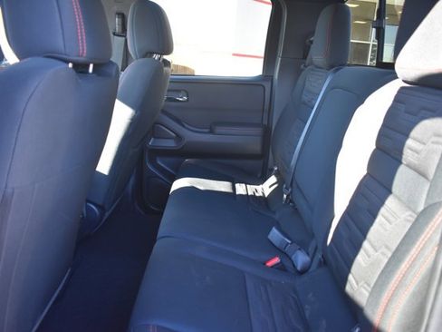 Used 2023 Nissan Frontier PRO-4X w/ Pro Convenience Package image 17