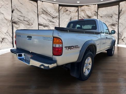 Used 2002 Toyota Tacoma PreRunner RWD image 6