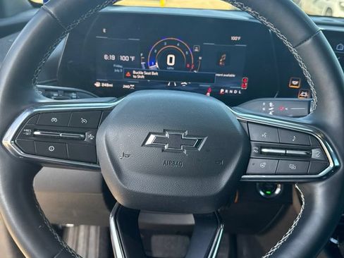 Used 2025 Chevrolet Traverse Z71 w/ Driver Confidence Package AWD/4WD image 9