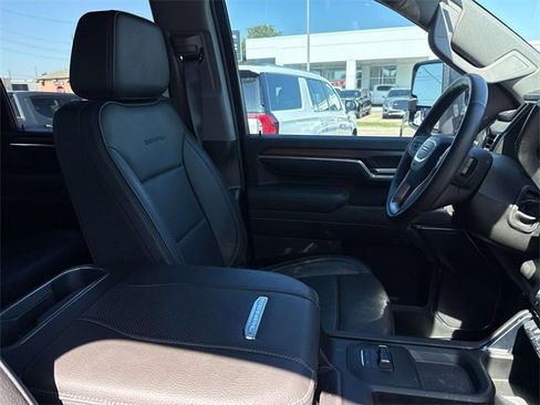 Certified 2025 GMC Sierra 2500 Denali w/ Denali Reserve Package image 12