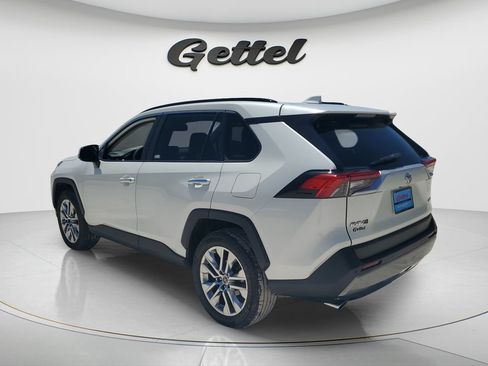 Used 2019 Toyota RAV4 Limited w/ Cold Weather Package FWD image 7