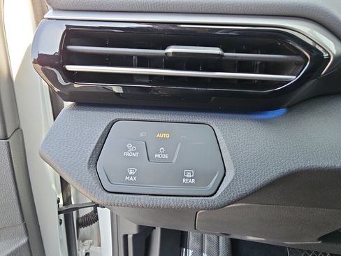 Used 2023 Volkswagen ID.4 S RWD image 26