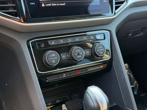 Certified 2023 Volkswagen Atlas SEL AWD/4WD image 18