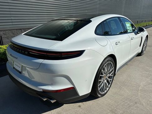 Used 2026 Porsche Panamera 4 E-Hybrid AWD/4WD image 9