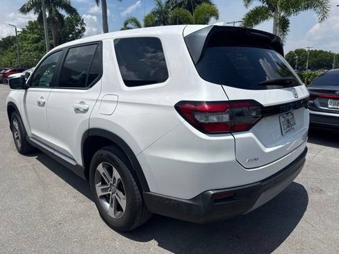 Used 2024 Honda Pilot EX-L image 8