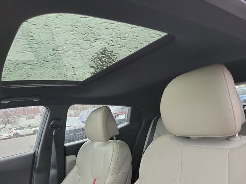 Used 2019 Hyundai Veloster Turbo Ultimate image 29