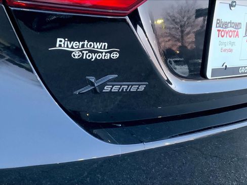 Used 2024 Toyota Camry SE image 30