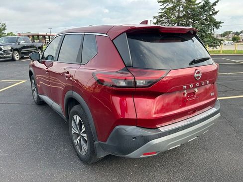 Used 2023 Nissan Rogue SV FWD image 5