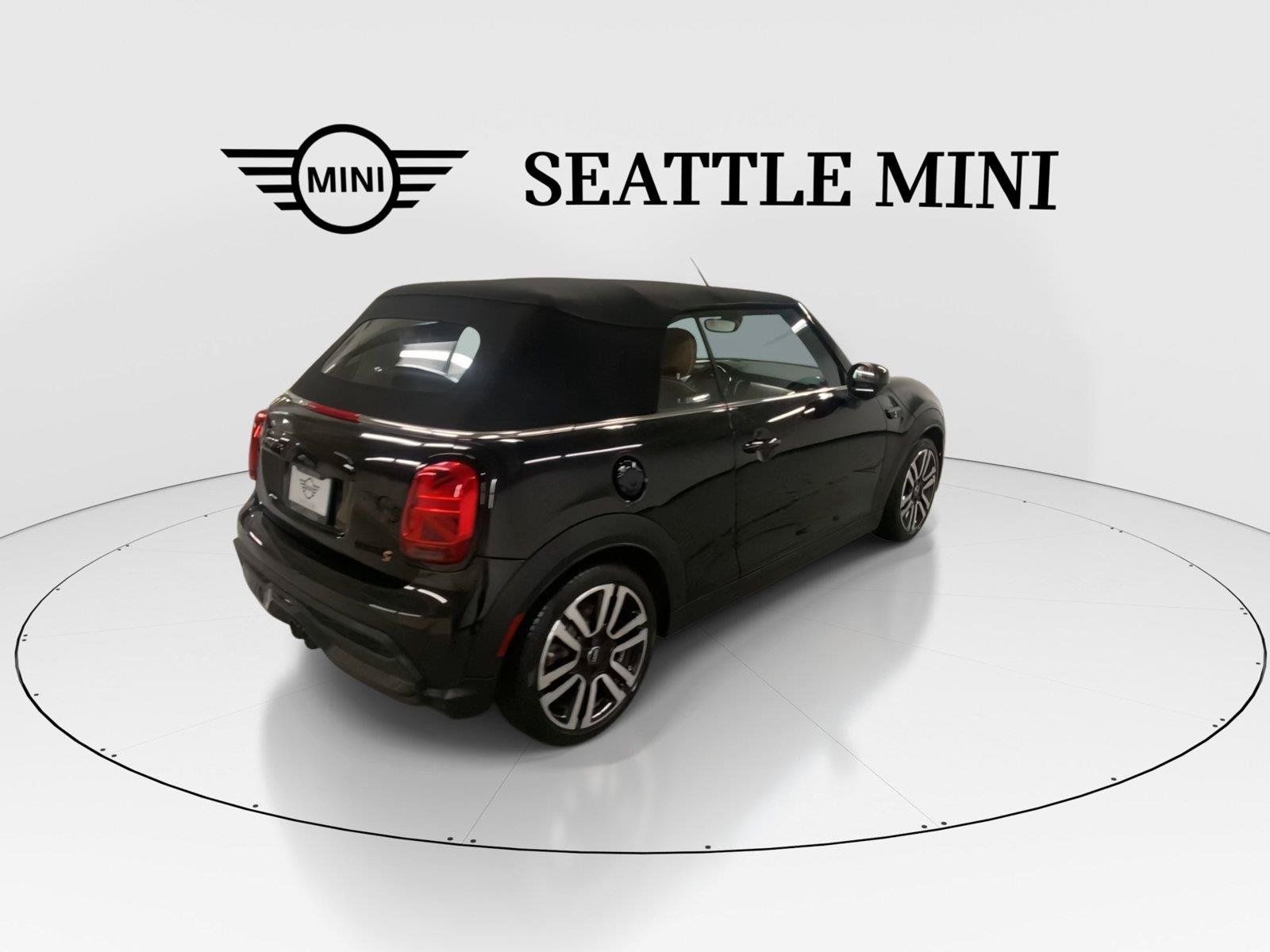 Used 2024 MINI Cooper S w/ Signature Upholstery Package FWD image 11